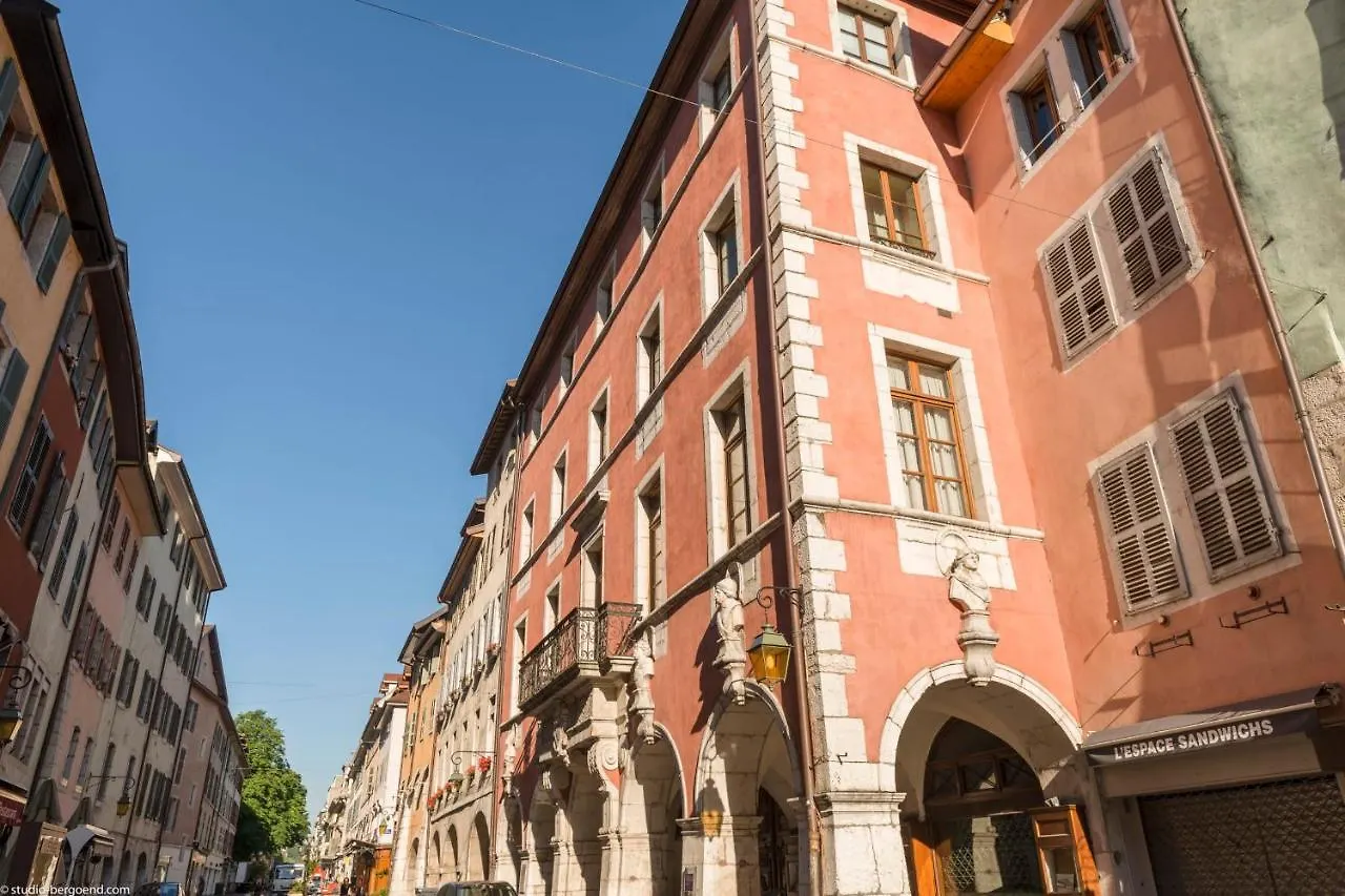Appartement d'Exception - Annecy Centre Historique 0*,  France